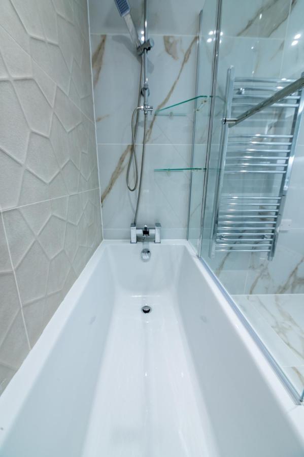 Lux 2 Bedrooms - 2 Bathrooms - F7 Londen Buitenkant foto